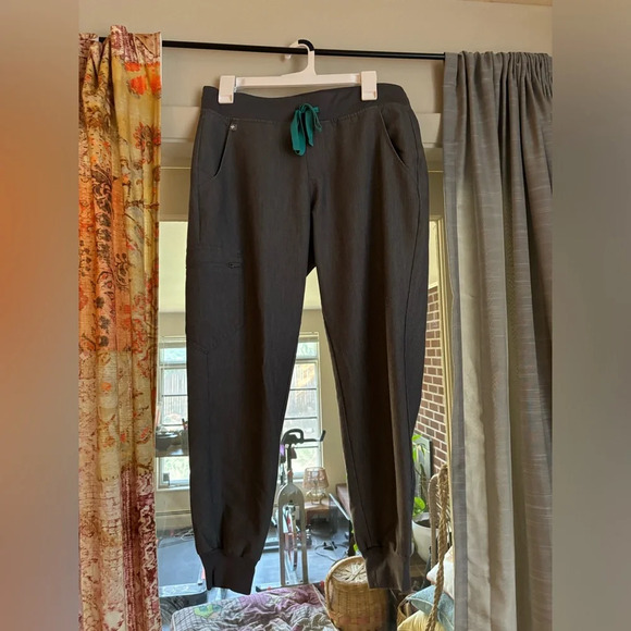 Figs Pants - Figs women’s scrub pants size medium petite grey with green tie